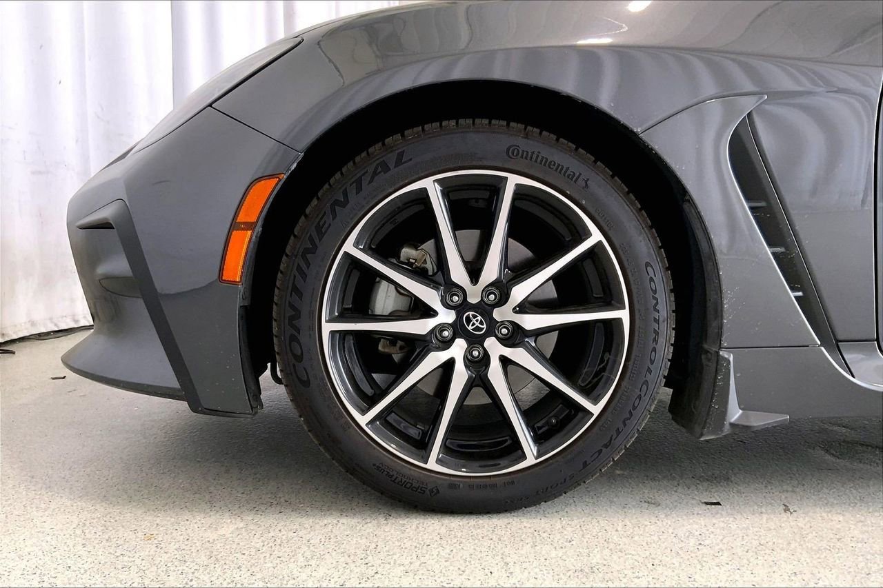 Used 2022 Toyota GR86 image 6