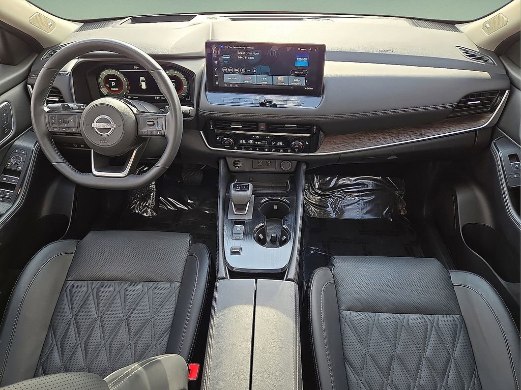 Used 2024 Nissan Rogue Platinum w/ Platinum Premium Package image 17