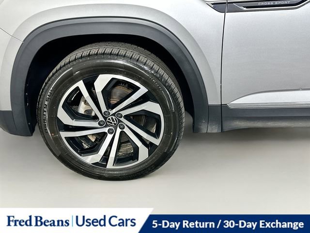 Used 2023 Volkswagen Atlas Cross Sport SEL AWD/4WD image 32