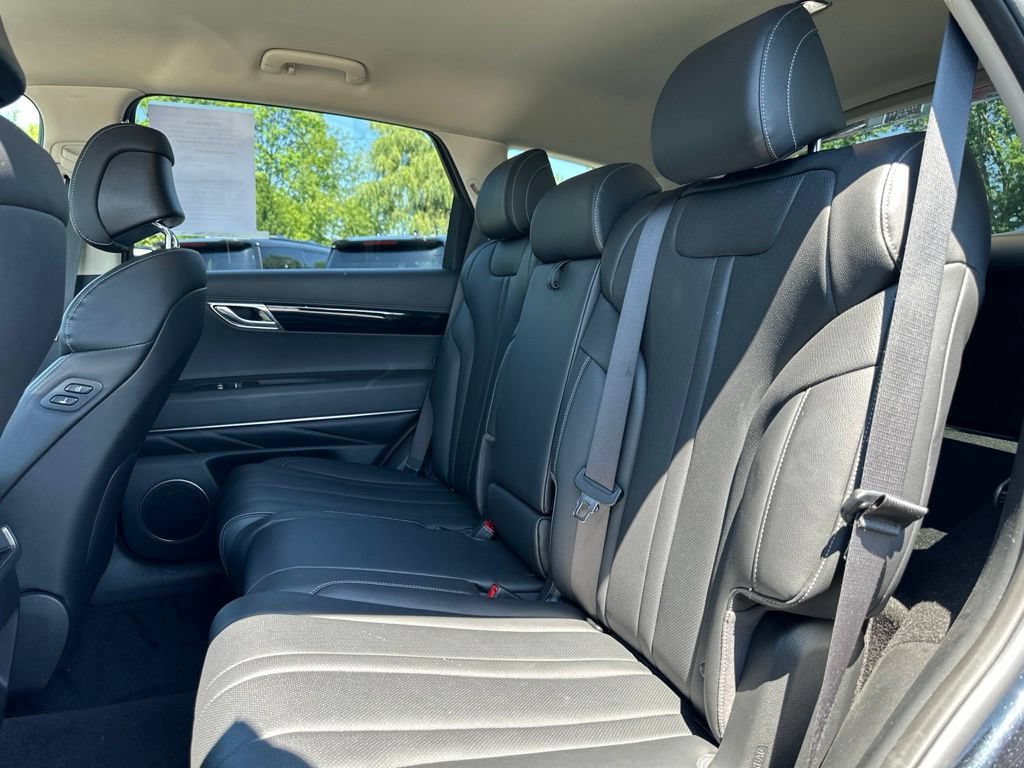 Used 2025 Genesis GV80 2.5T Standard AWD/4WD image 35