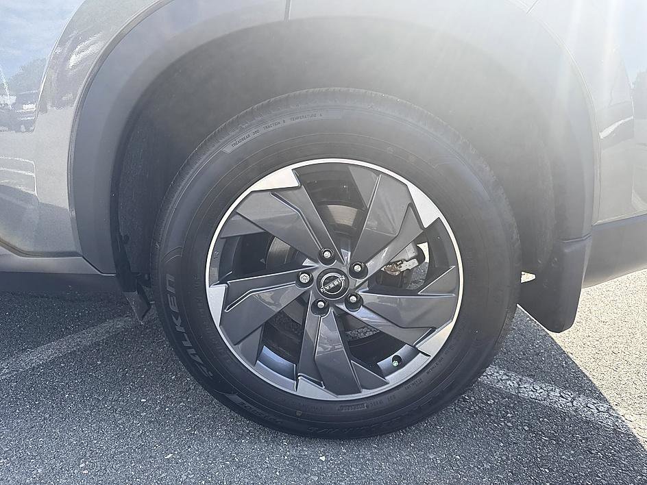 Certified 2026 Nissan Rogue SV w/ Cold Weather Package FWD image 10
