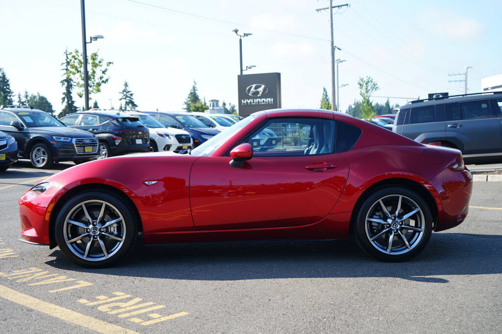 Used 2022 MAZDA MX-5 Miata RF Grand Touring RWD image 10