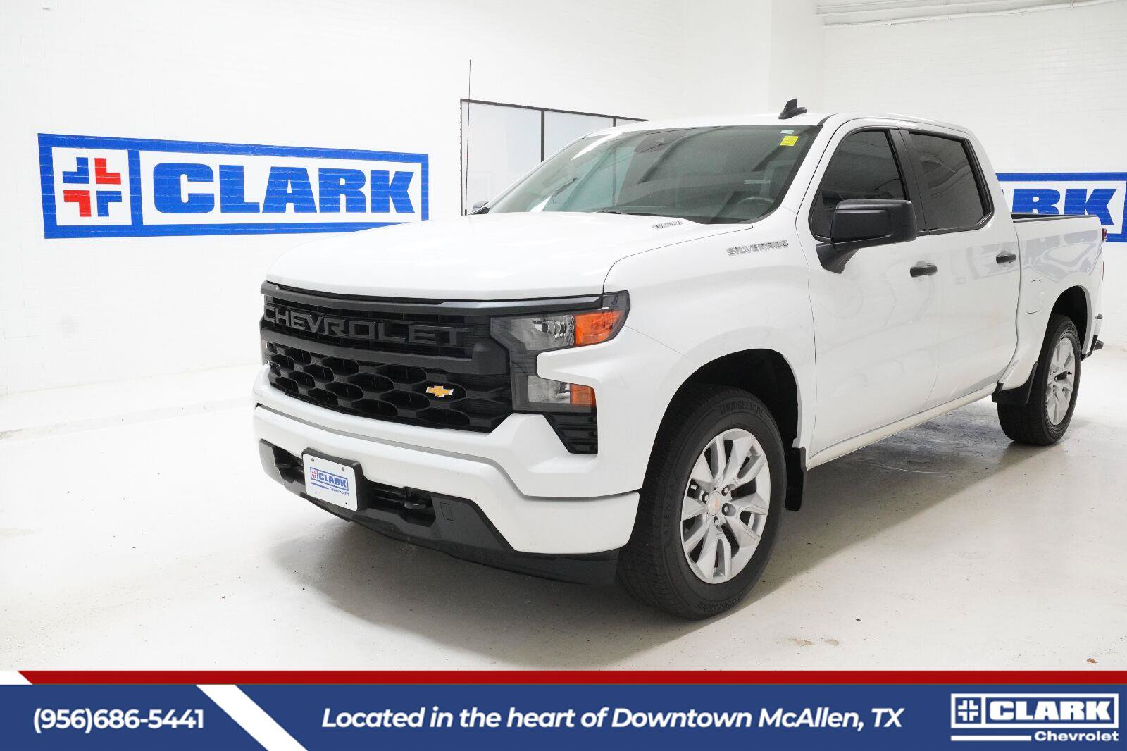 Used 2024 Chevrolet Silverado 1500 Custom RWD image 1
