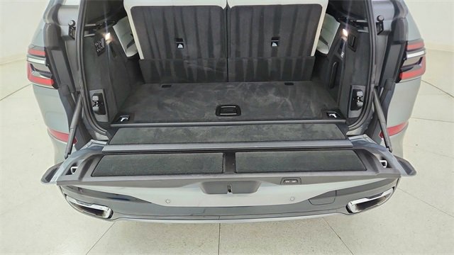 Used 2023 BMW X7 xDrive40i w/ M Sport Package image 14