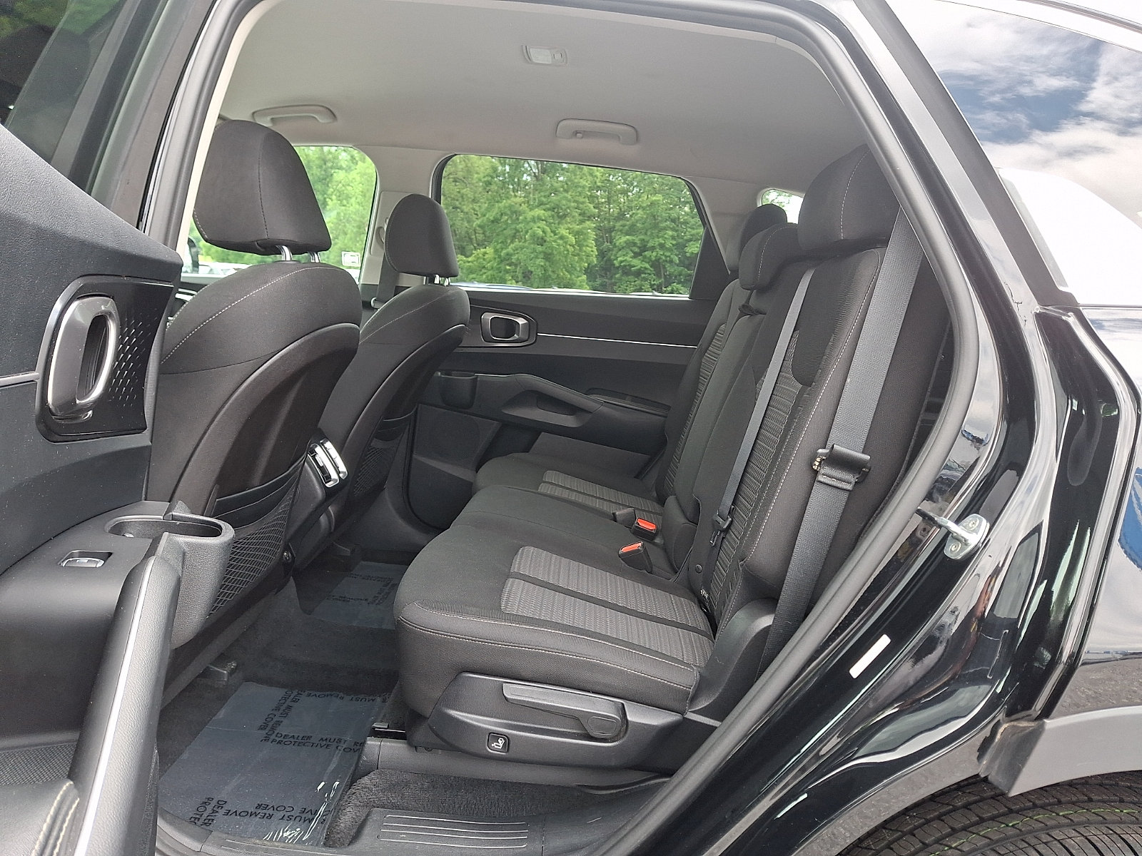 Used 2022 Kia Sorento LX AWD/4WD image 10