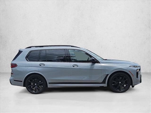 Used 2025 BMW X7 M60i AWD/4WD image 4