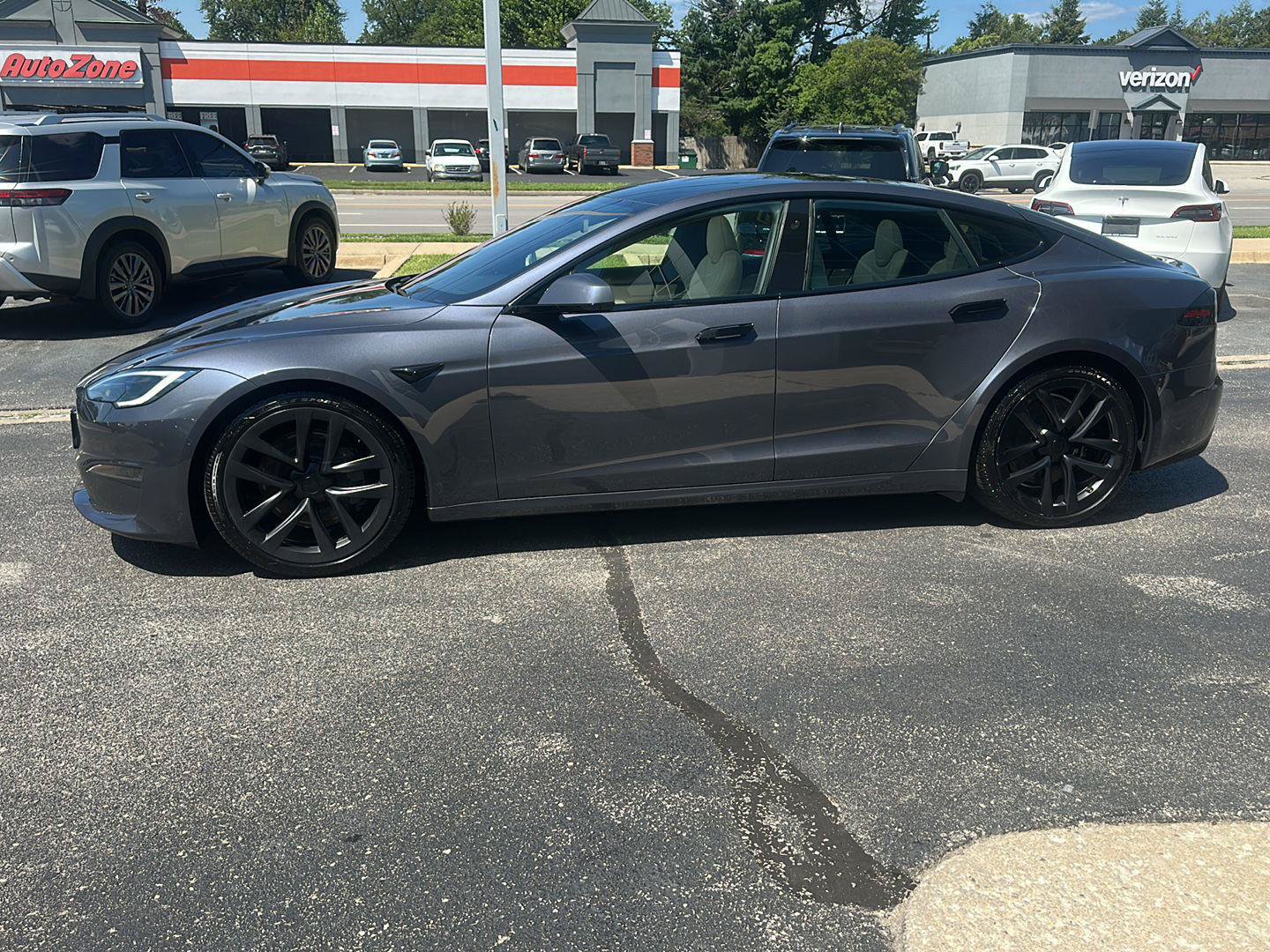 Used 2023 Tesla Model S Standard Range AWD/4WD image 6