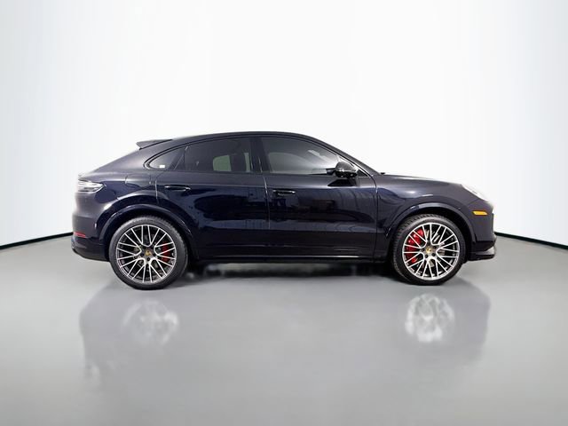Used 2020 Porsche Cayenne Turbo image 8