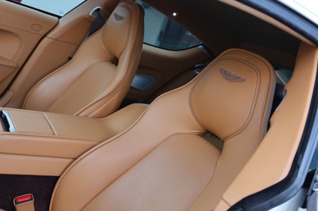 Used 2014 Aston Martin Rapide S image 27
