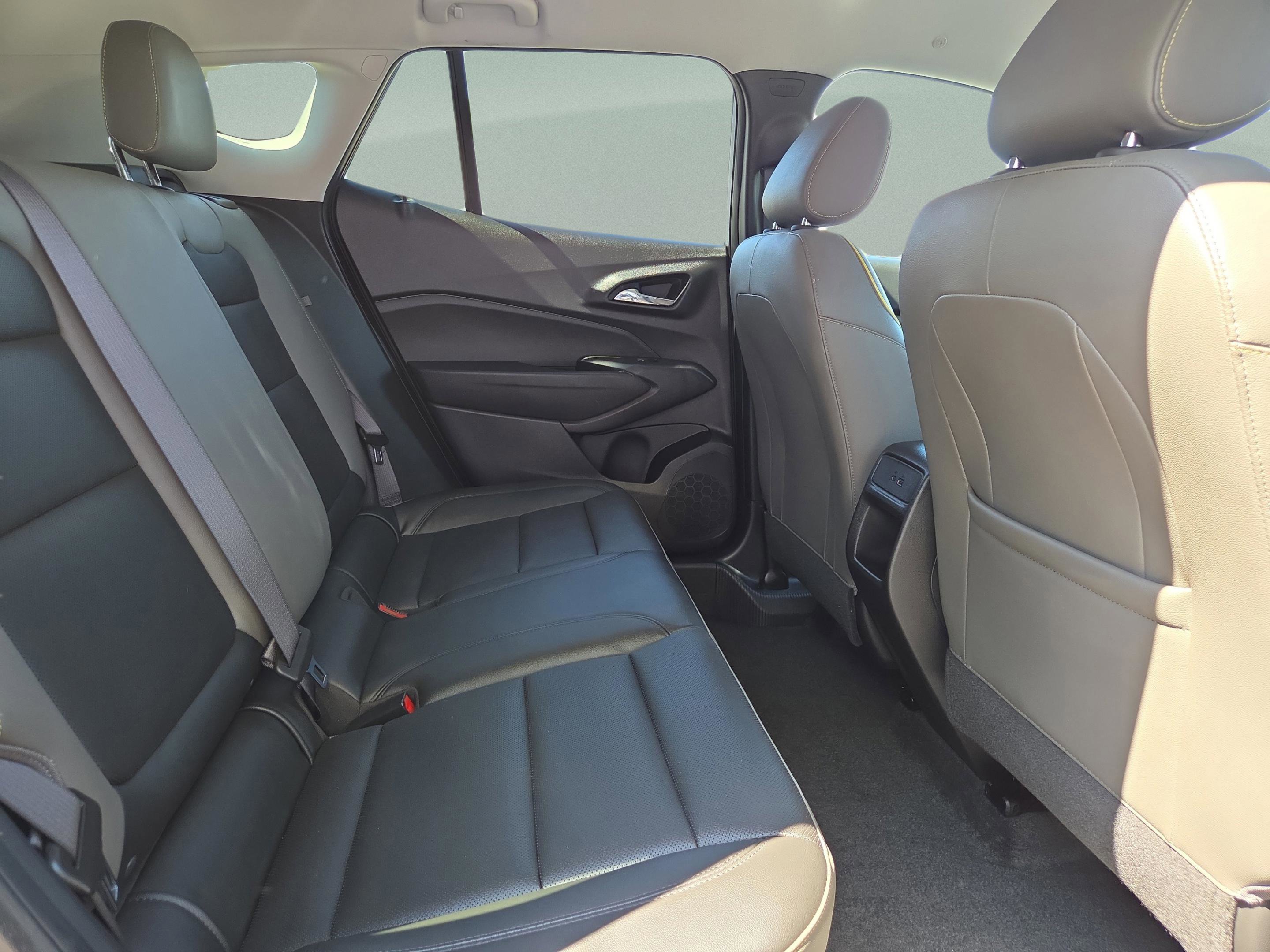 Used 2024 Chevrolet Trax ACTIV w/ Driver Confidence Package FWD image 33