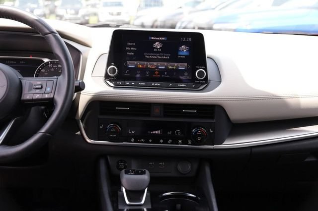 Certified 2024 Nissan Rogue SV w/ SV Premium Package AWD/4WD image 26