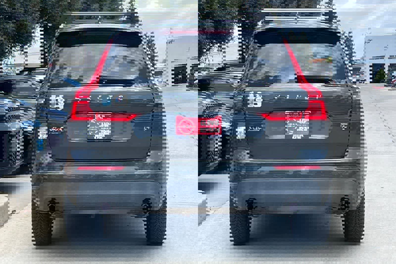 Used 2019 Volvo XC60 T5 Momentum w/ Advanced Package FWD image 8