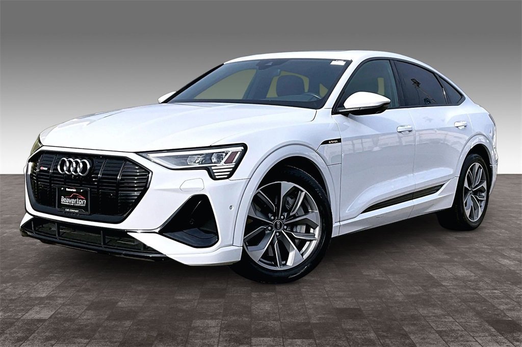 Used 2021 Audi e-tron Premium Plus w/ Premium Plus Package image 2