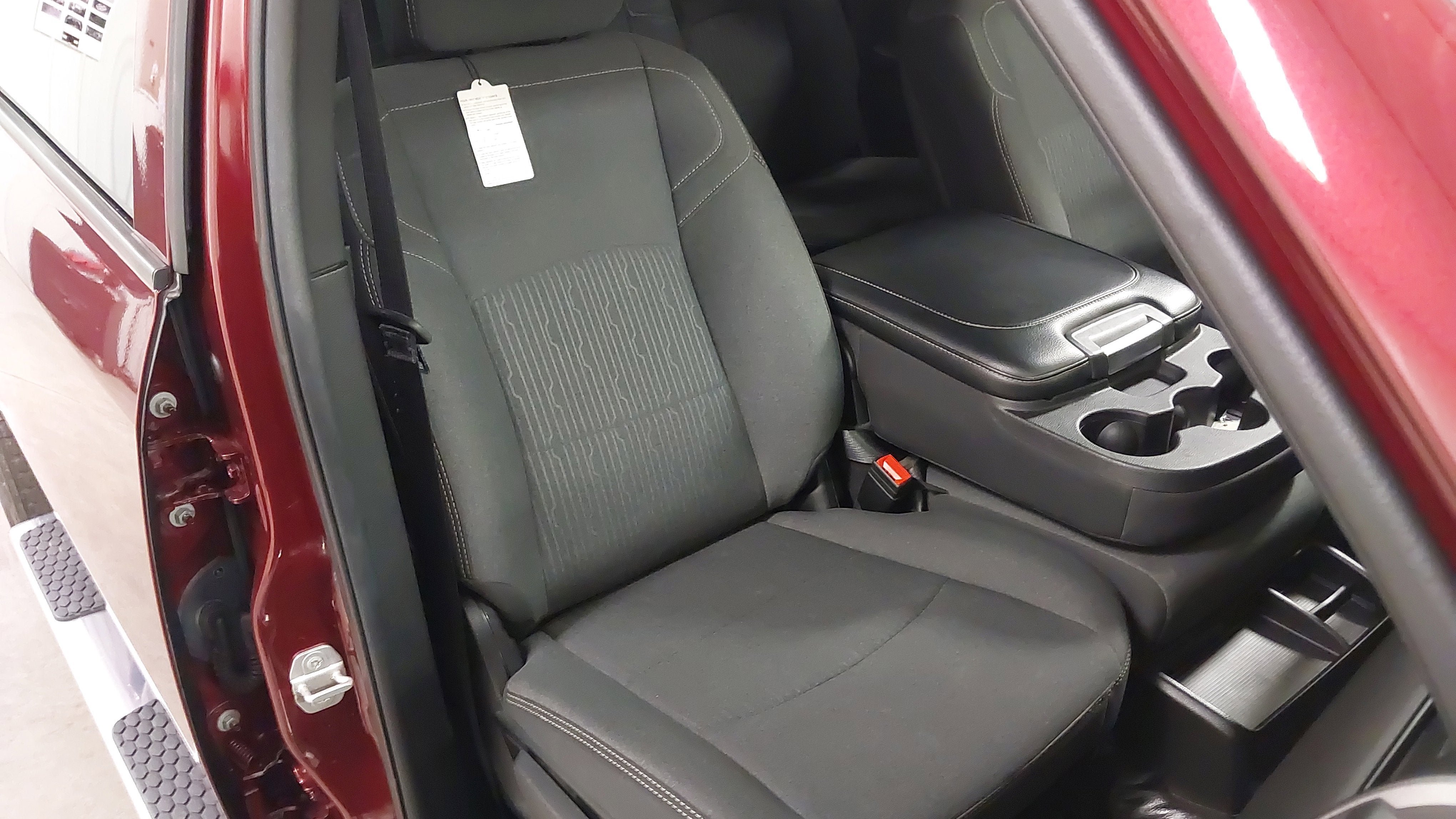 Used 2024 RAM 3500 Tradesman w/ Chrome Appearance Group AWD/4WD image 28