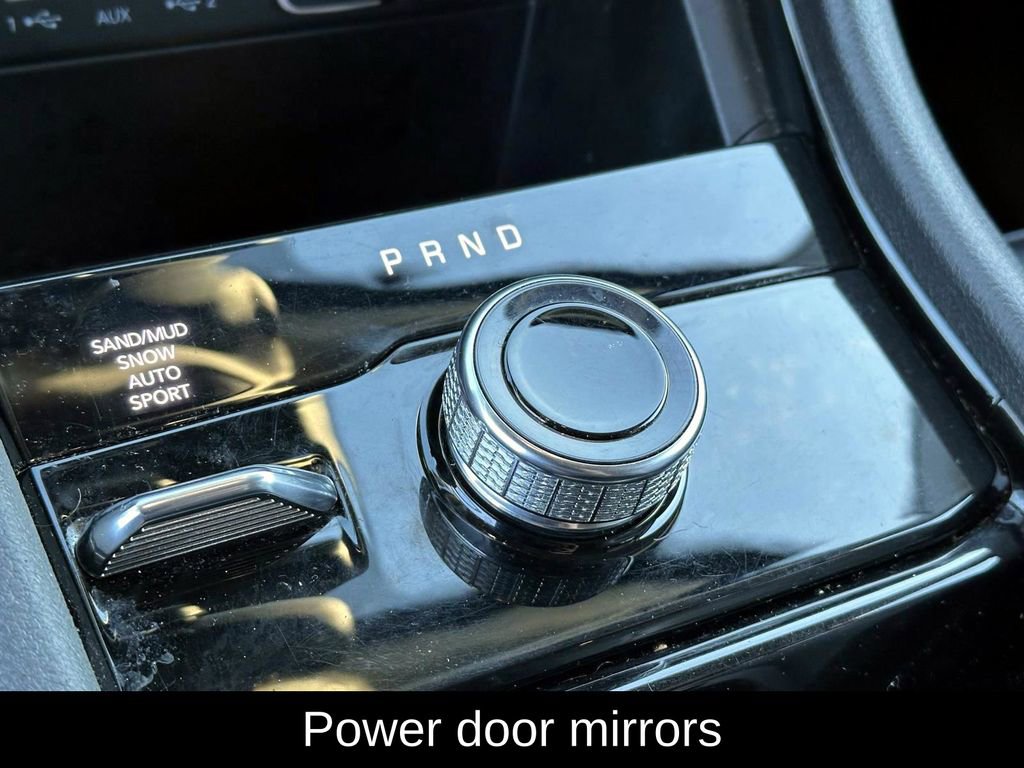 Used 2023 Jeep Grand Cherokee L Limited w/ Black Appearance Package image 32