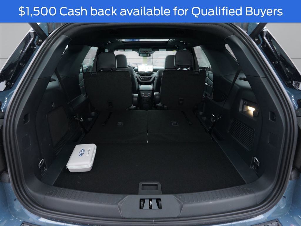 New 2026 Ford Explorer ST-Line w/ ST-Line Street Pack image 23