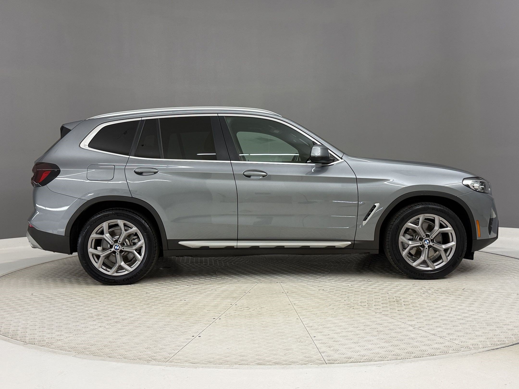 Used 2023 BMW X3 sDrive30i w/ Premium Package RWD image 8