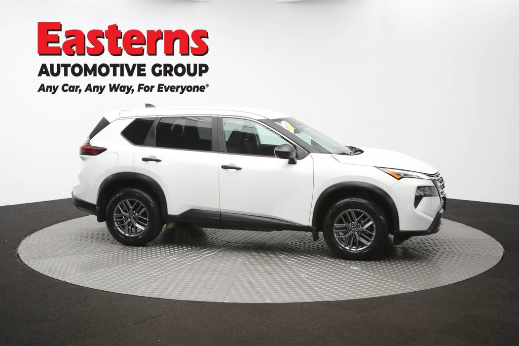 Used 2024 Nissan Rogue S AWD/4WD image 47