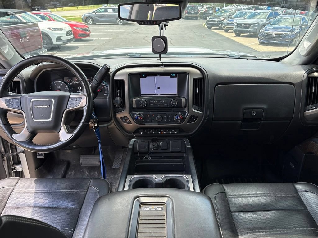 Used 2019 GMC Sierra 2500 Denali w/ Duramax Plus Package AWD/4WD image 21