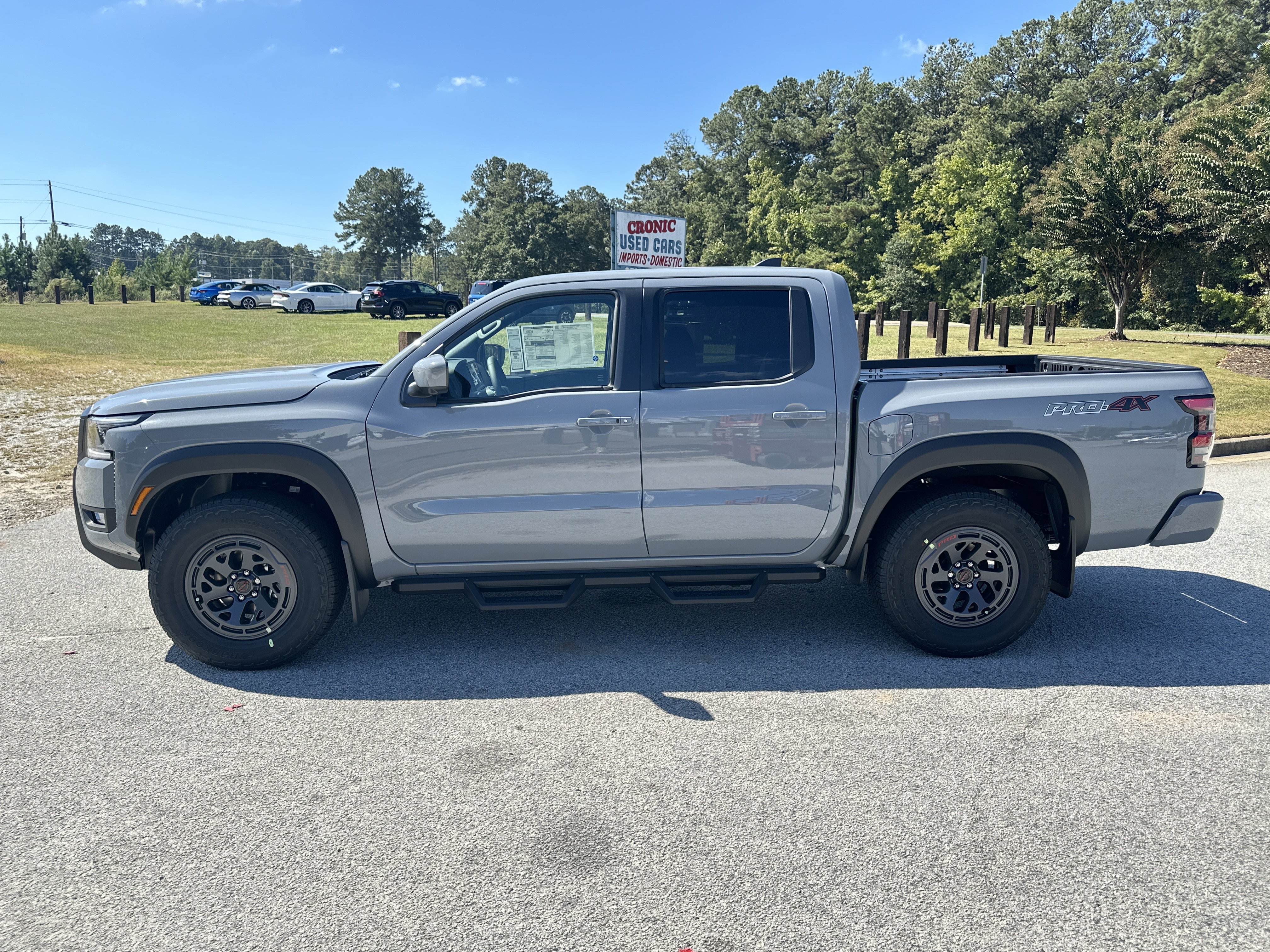 New 2026 Nissan Frontier PRO-4X w/ Pro-4x Convenience Package image 8