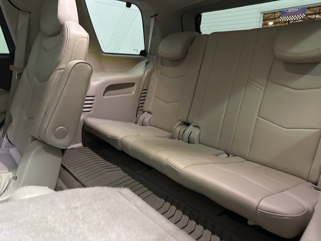 Used 2016 Cadillac Escalade Premium RWD image 49