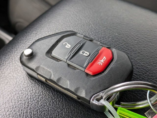 Used 2020 Jeep Wrangler Unlimited Sport S AWD/4WD image 29