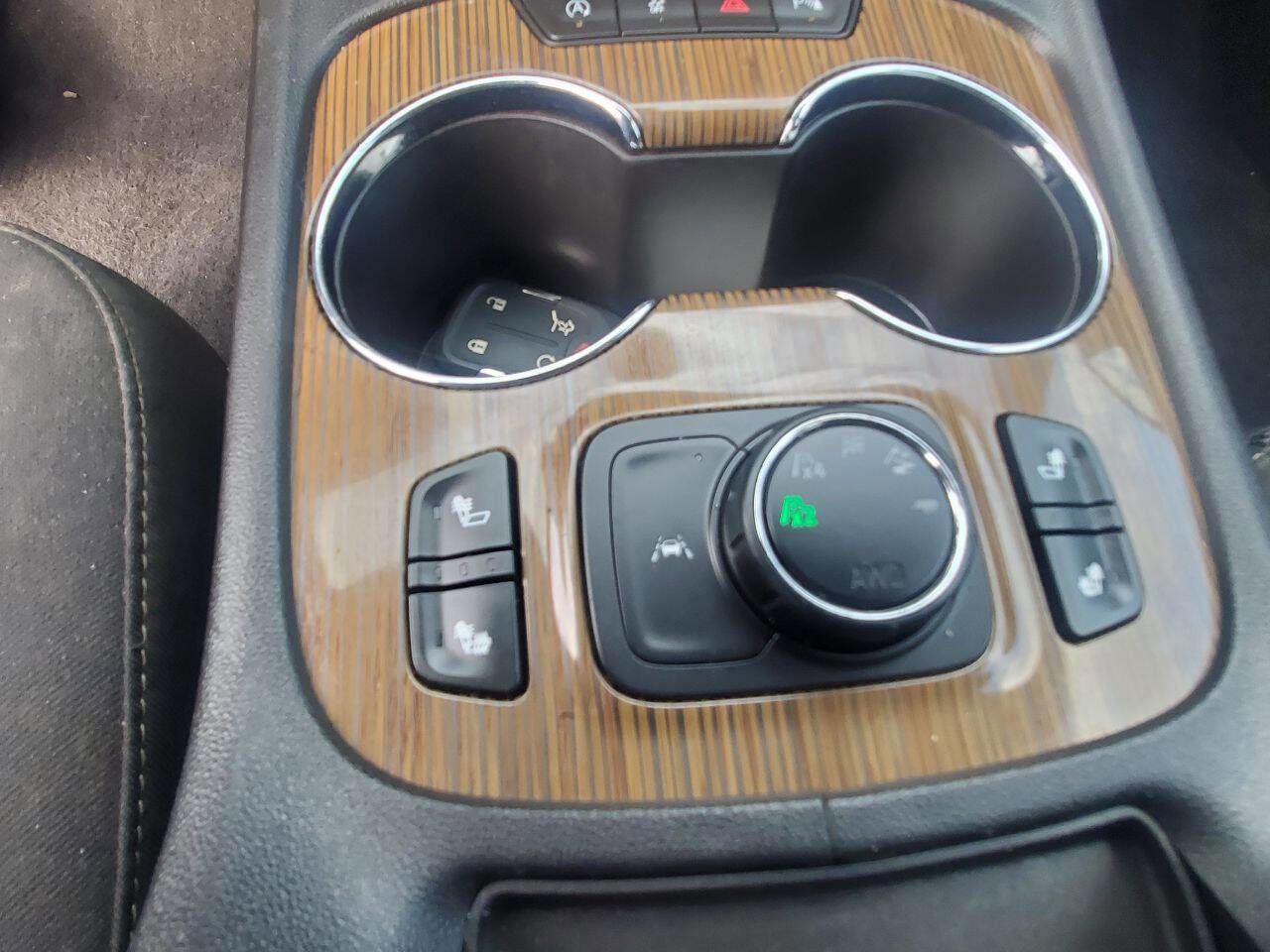 Used 2021 GMC Acadia SLE w/ Driver Convenience Package AWD/4WD image 18