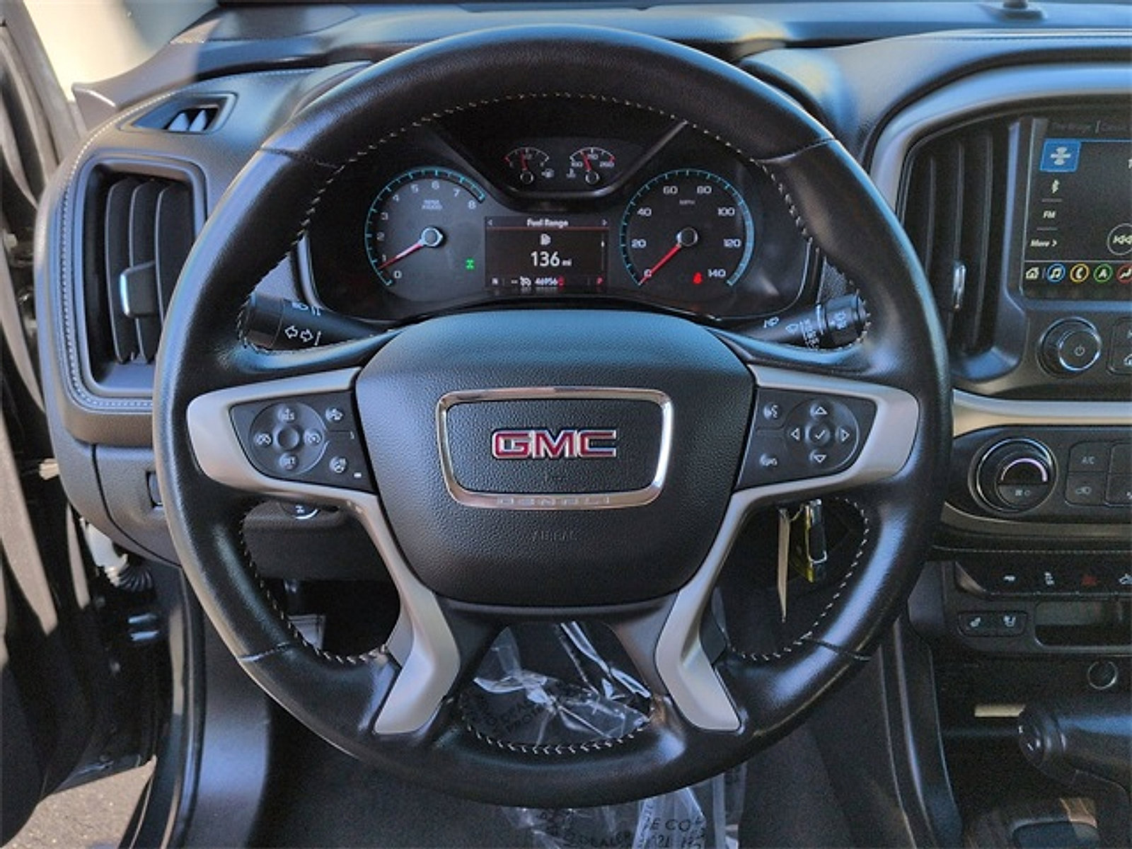 Used 2021 GMC Canyon Denali image 18