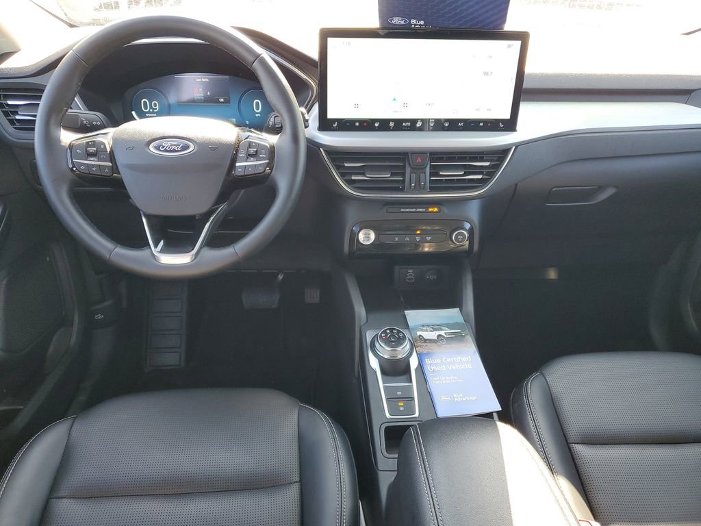 Certified 2025 Ford Escape Platinum image 26