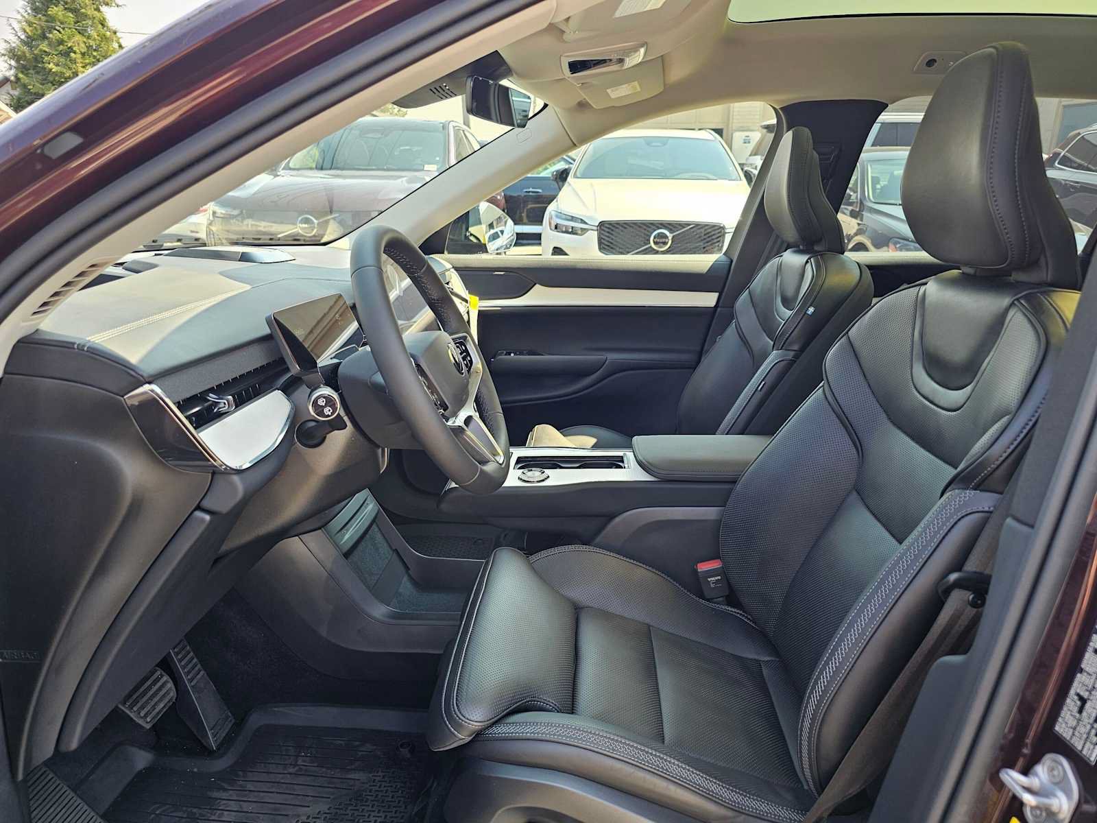 New 2026 Volvo EX90 Ultra AWD/4WD image 24