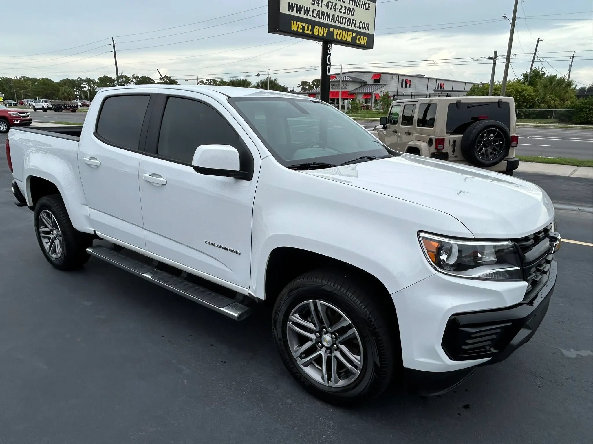 Used 2021 Chevrolet Colorado W/T w/ Custom Special Edition RWD image 2