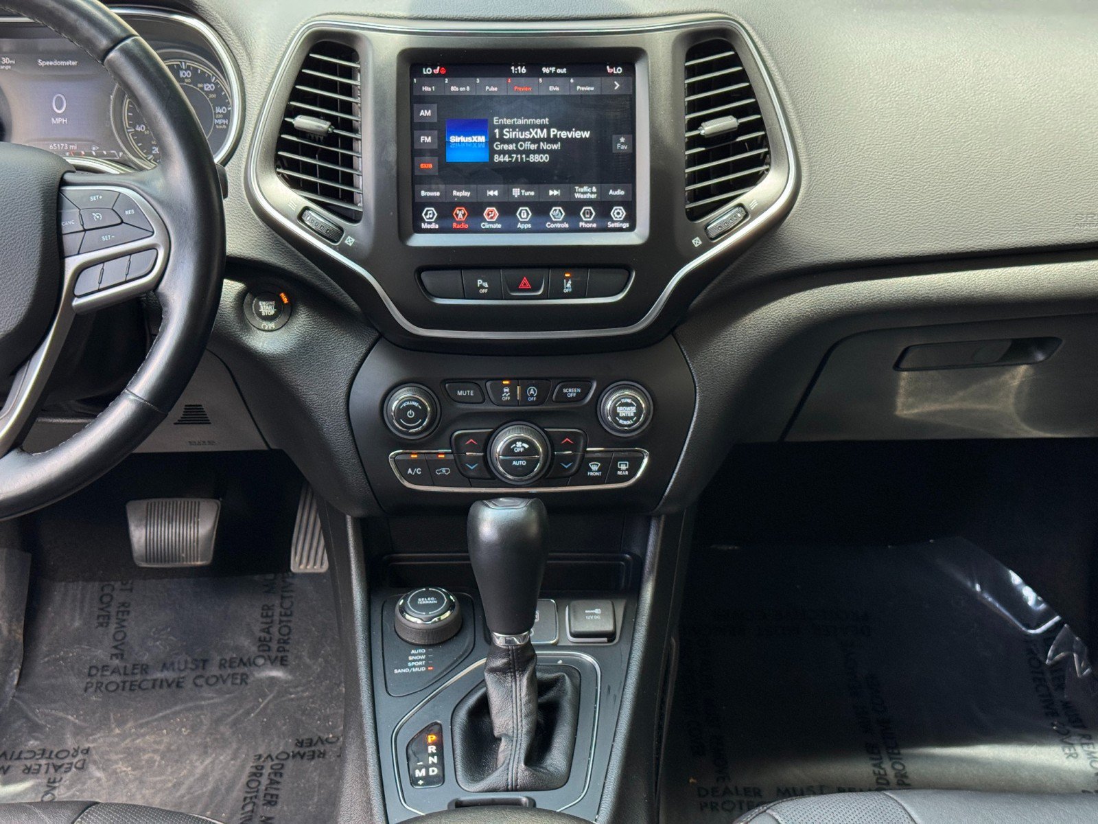 Used 2021 Jeep Cherokee Latitude Lux w/ Comfort/Convenience Group AWD/4WD image 22