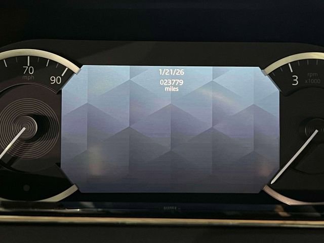 Used 2023 Land Rover Range Rover Evoque R-Dynamic SE image 31