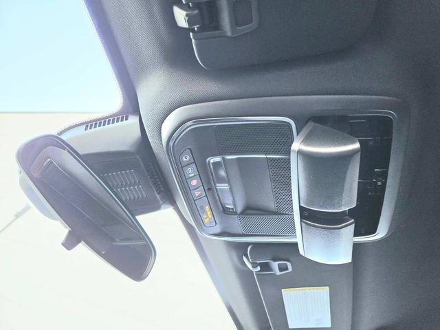 Used 2025 Chevrolet Equinox RS image 25