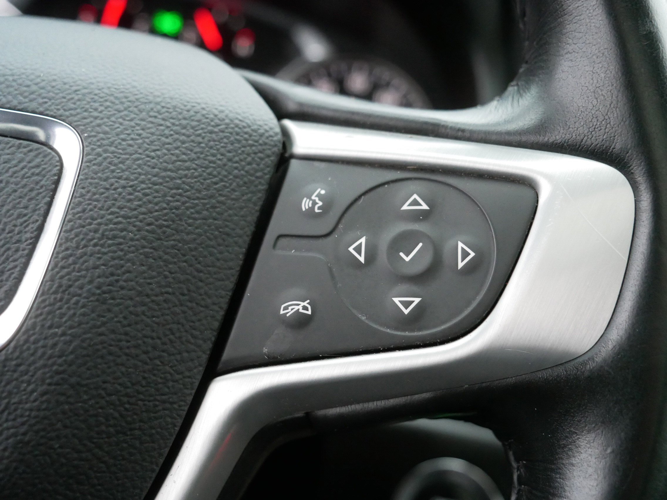 Used 2020 GMC Terrain SLT w/ Preferred Package image 29