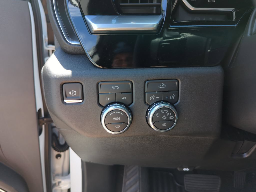 New 2026 GMC Sierra 1500 Elevation w/ Preferred Package AWD/4WD image 19