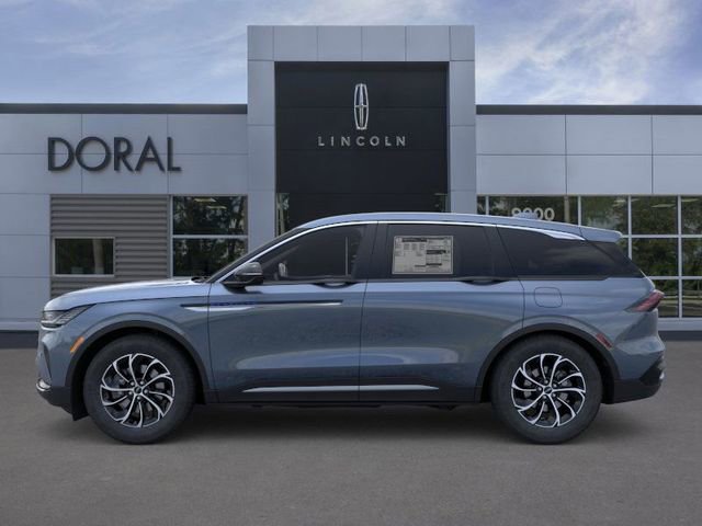 New 2025 Lincoln Nautilus Premier image 3