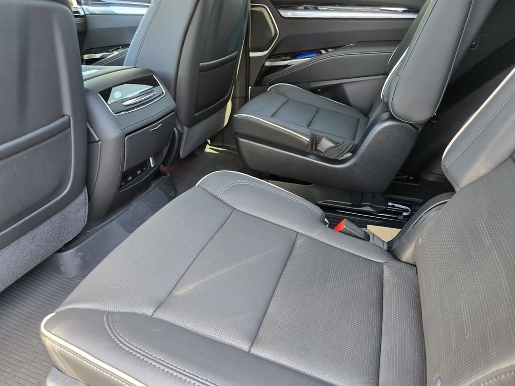 New 2026 Cadillac Escalade Sport w/ Touring Package AWD/4WD image 21