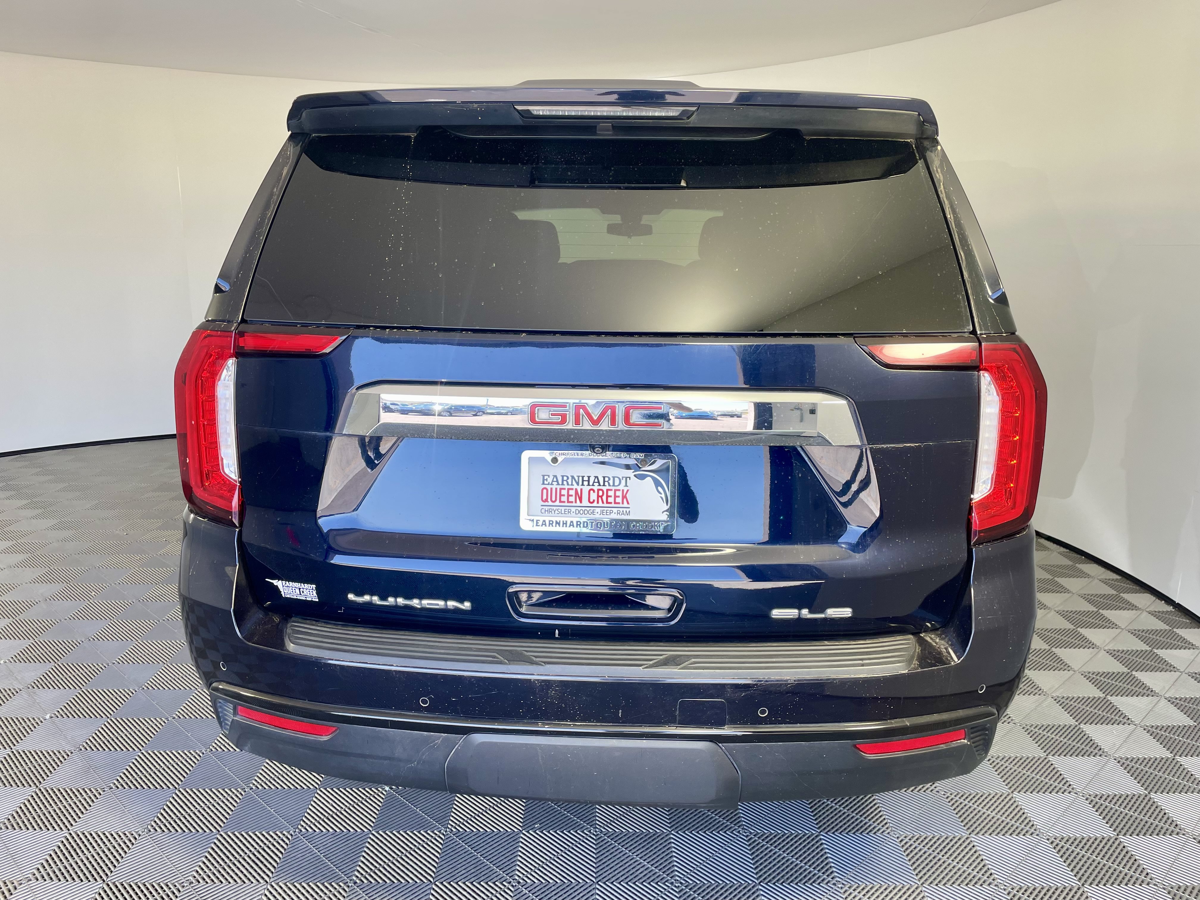 Used 2021 GMC Yukon SLE AWD/4WD image 4