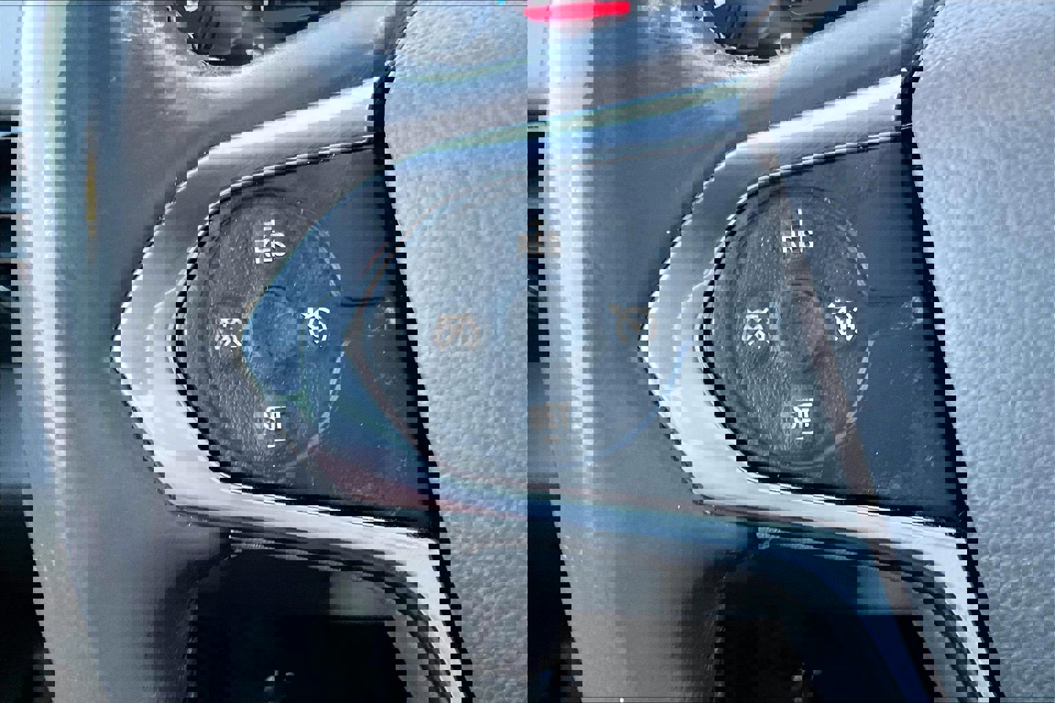 Used 2018 Chevrolet Traverse LT image 17