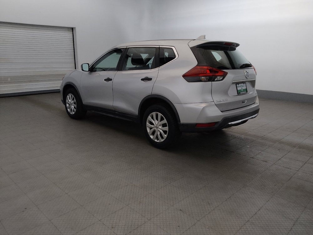 Used 2018 Nissan Rogue S AWD/4WD image 3