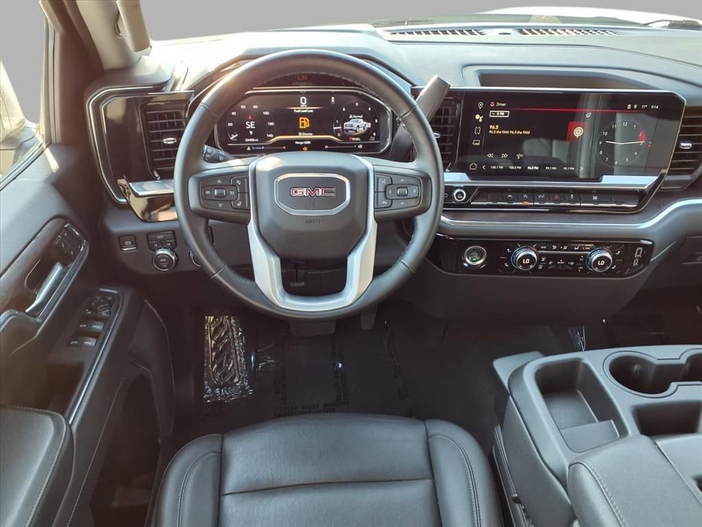 Used 2024 GMC Sierra 1500 SLT image 4