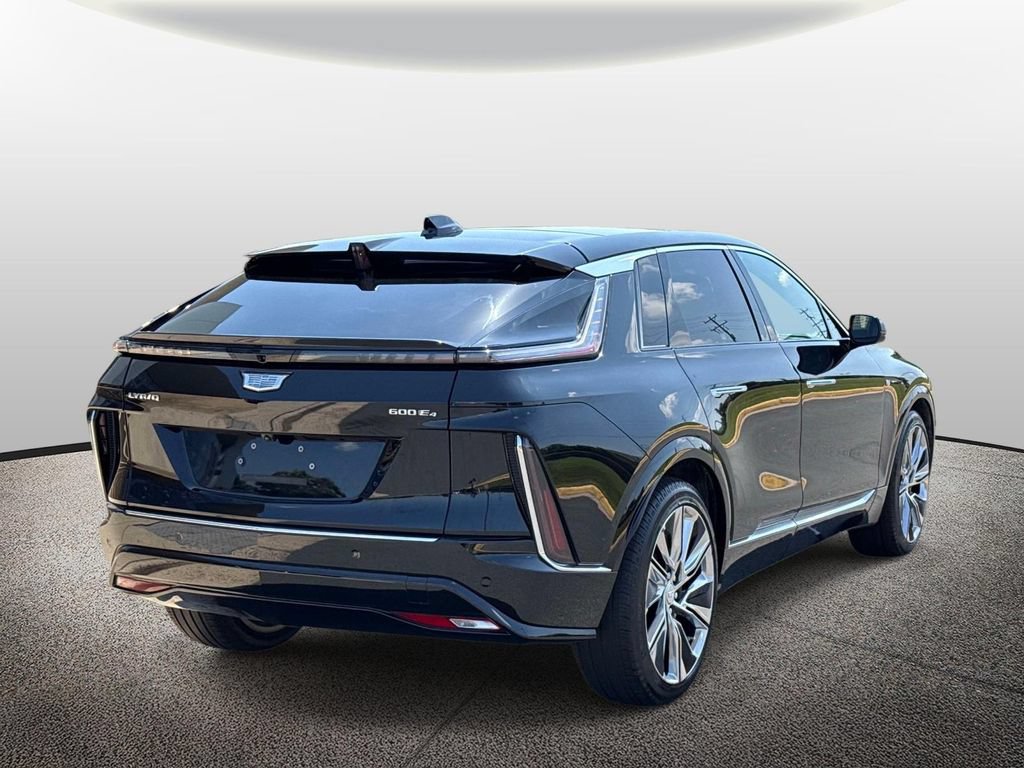 Certified 2025 Cadillac Lyriq Luxury w/ LPO, Floor Liner Package AWD/4WD image 2