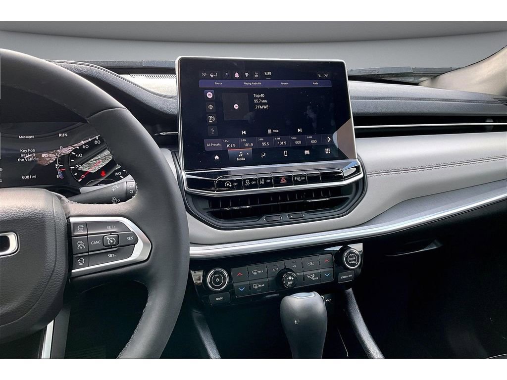 Certified 2024 Jeep Compass Limited image 7