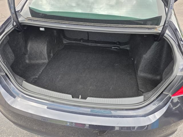 Used 2023 Chevrolet Malibu LT FWD image 12