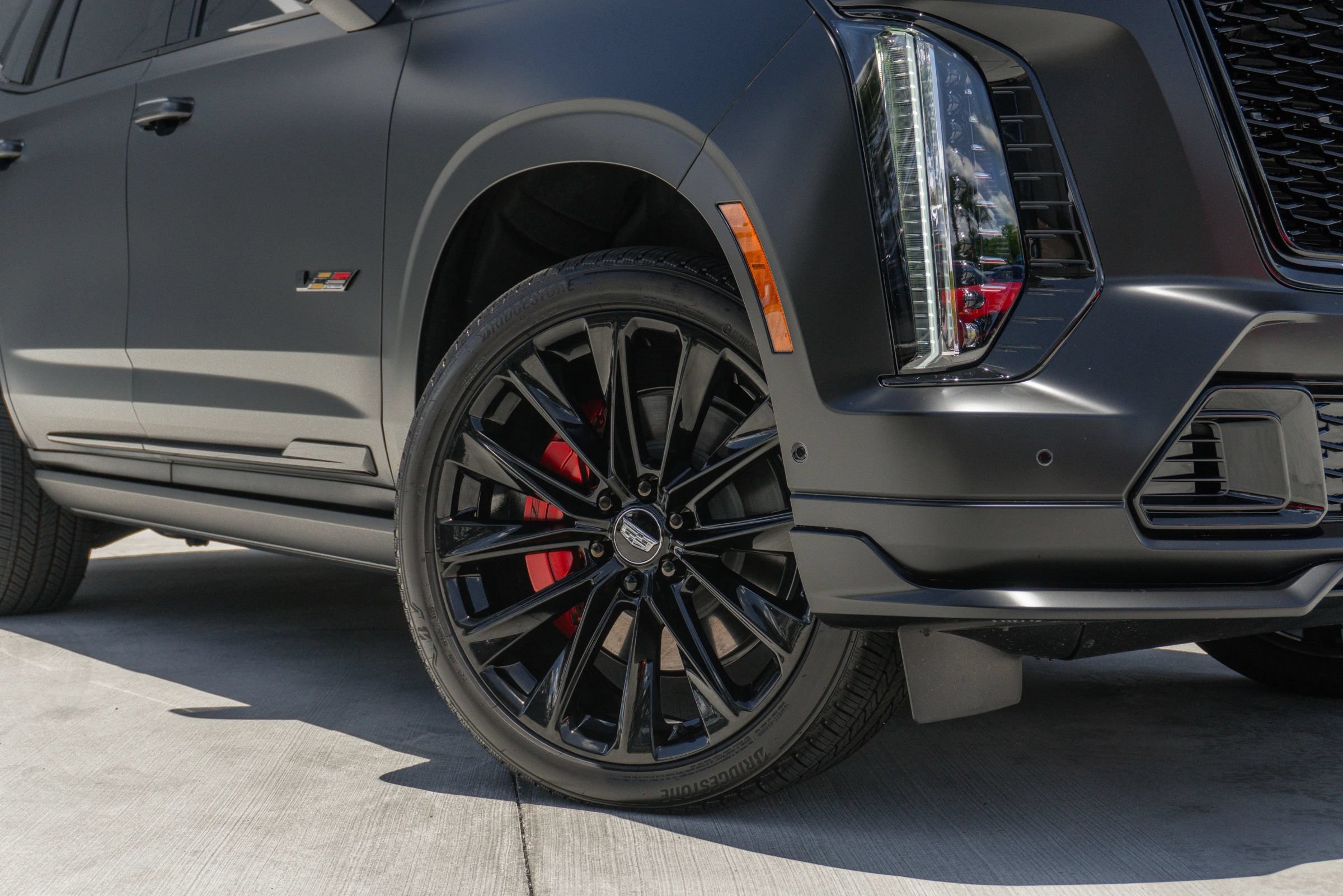 Used 2026 Cadillac Escalade V AWD/4WD image 33