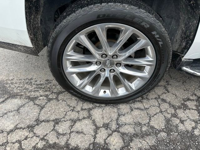 Used 2019 Cadillac Escalade Luxury AWD/4WD image 12