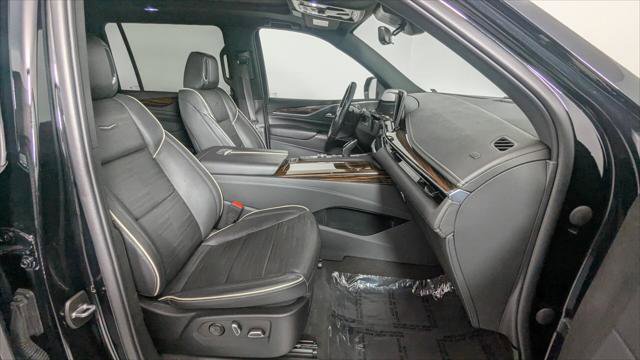 Used 2022 Cadillac Escalade ESV Premium Luxury AWD/4WD image 26