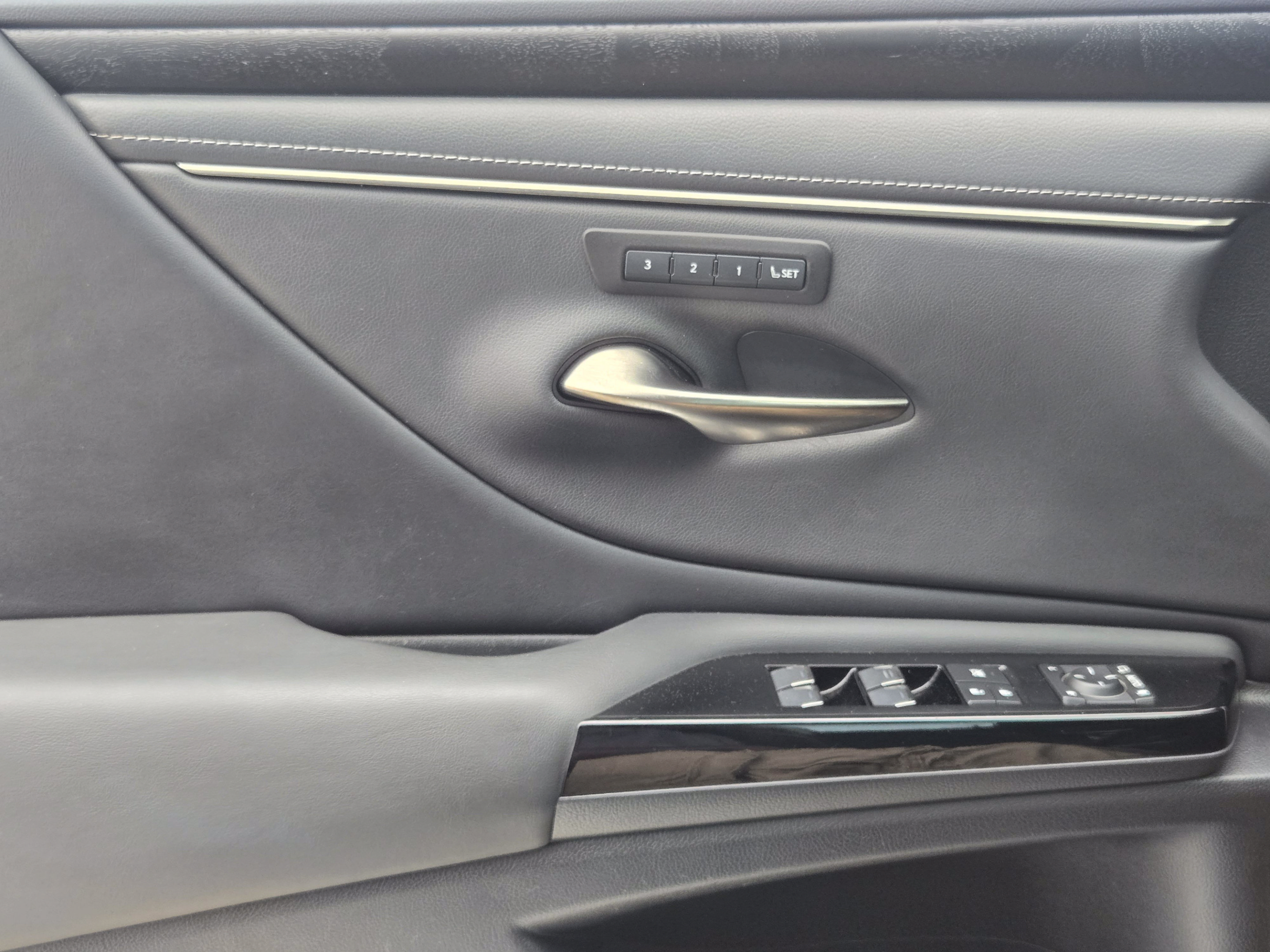 Used 2022 Lexus ES 350 w/ Premium Package FWD image 20