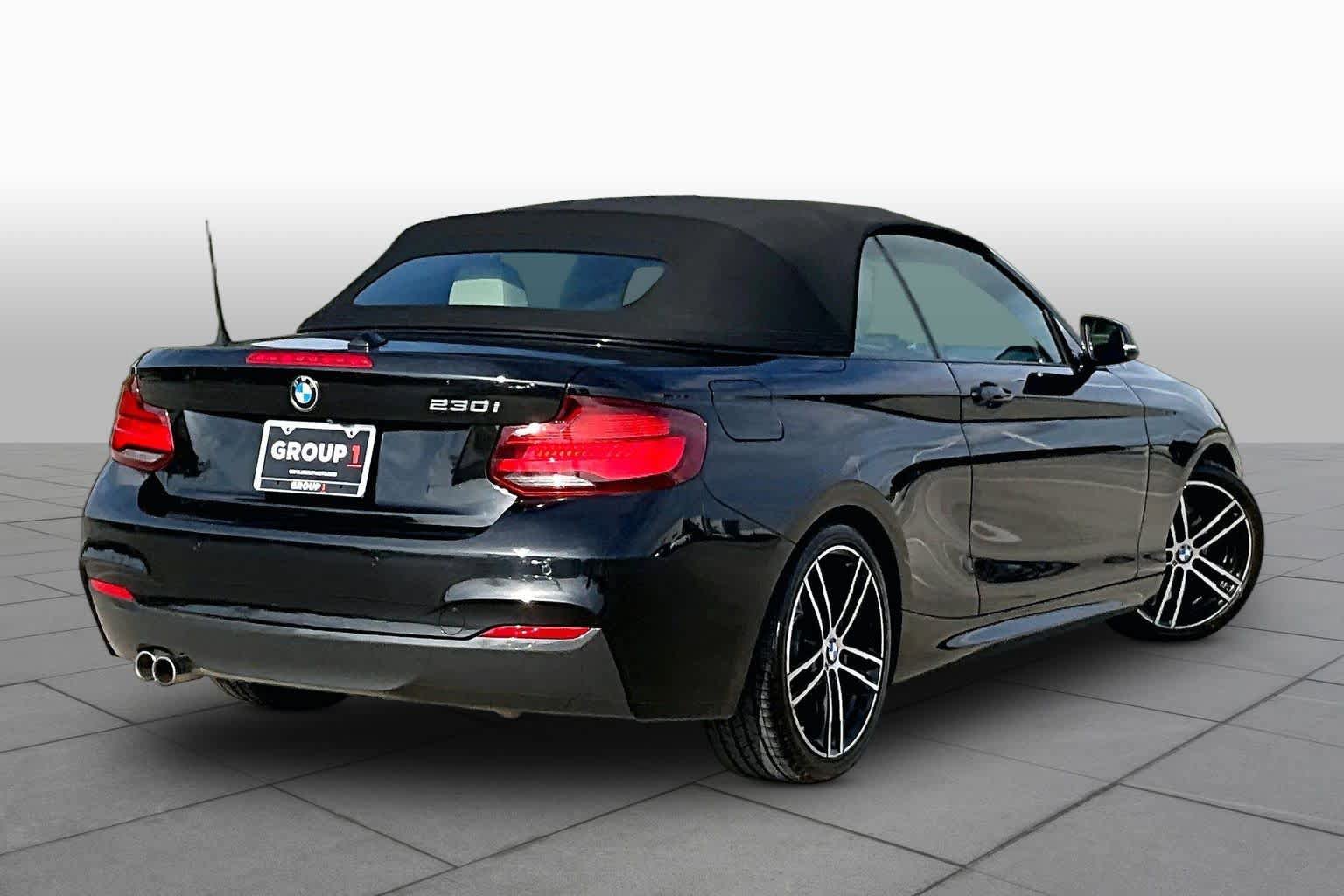 Used 2020 BMW 230i Convertible w/ M Sport Package RWD image 11